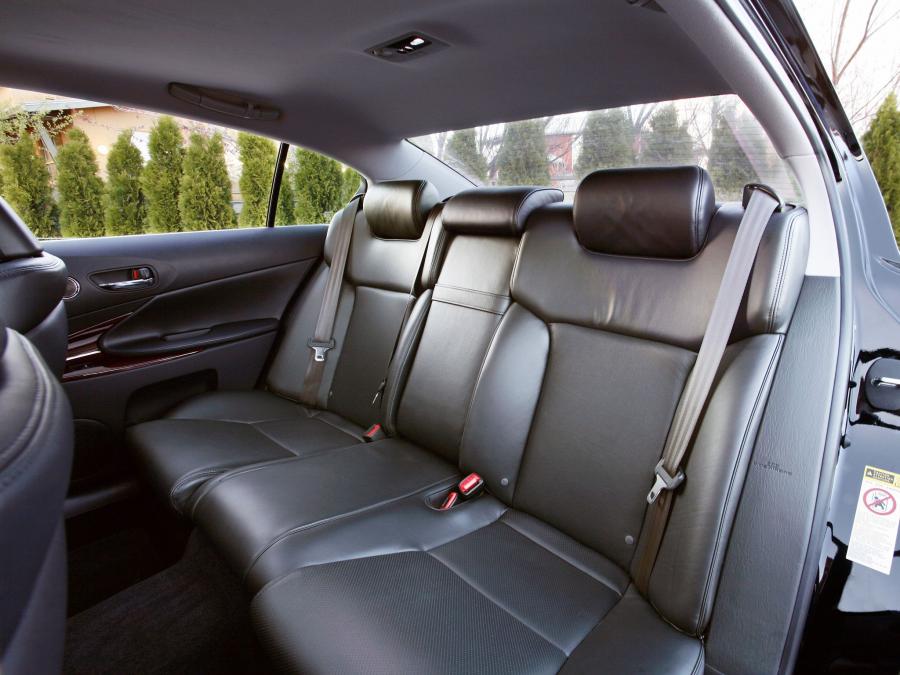  Lexus GS450h 2006 года  (фото 9 из 16)